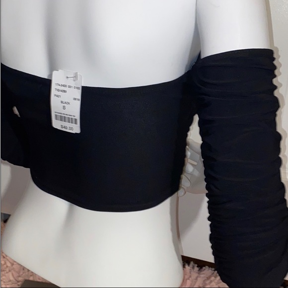 Better Be Ruched Mid Crop Top - Picture 9 of 9